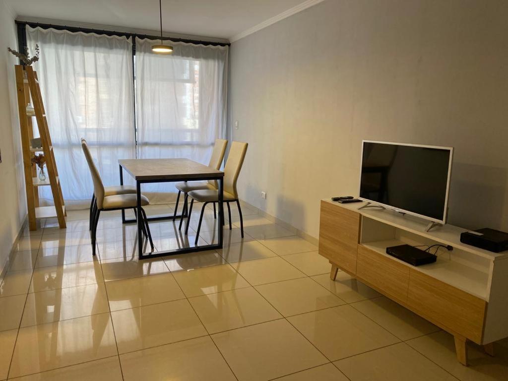 コルドバAlojando Departamento Independencia Nva Cbaアパートメント エクステリア 写真