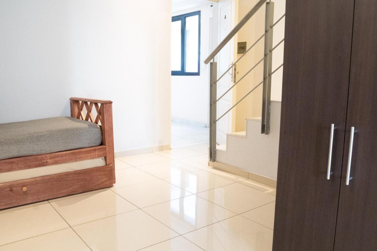 コルドバAlojando Departamento Independencia Nva Cbaアパートメント エクステリア 写真